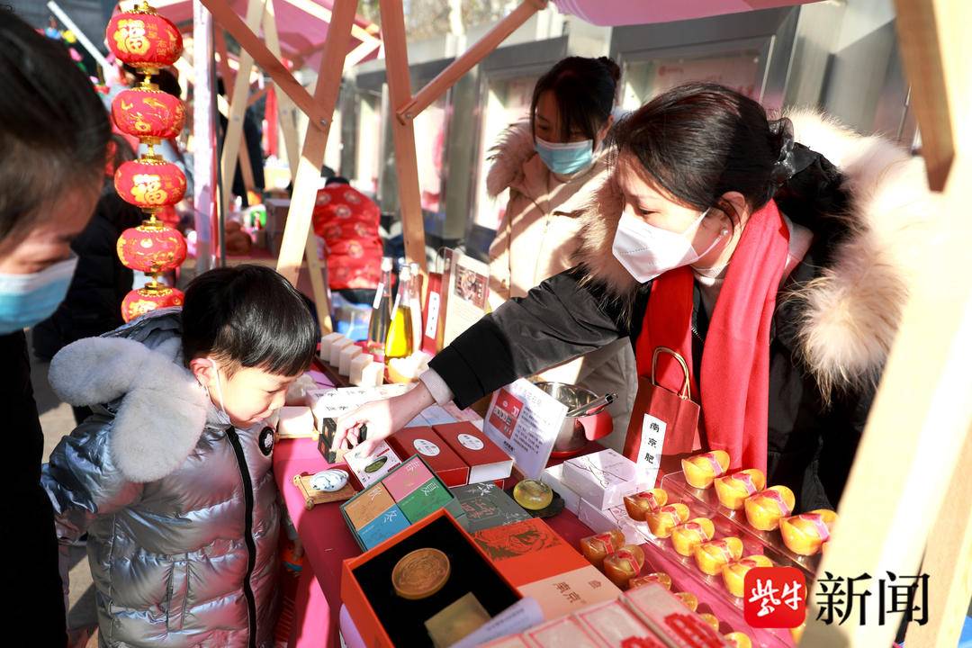 民俗迎新春 南京“兔翰绘新春”民俗游乐会点亮佳节魅力